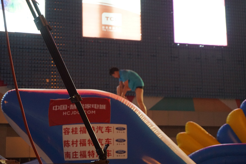 漆強(qiáng)化工小編參加上水沖關(guān)